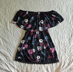 Charlotte Russe dress (1025)
